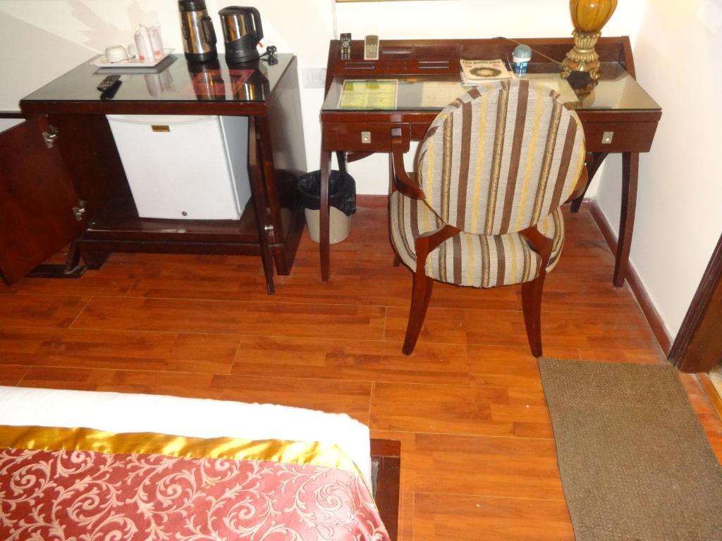 Hotel The Picasso Residency - Naraina