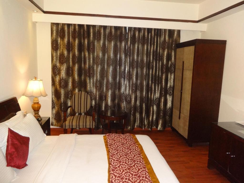 Hotel The Picasso Residency - Naraina