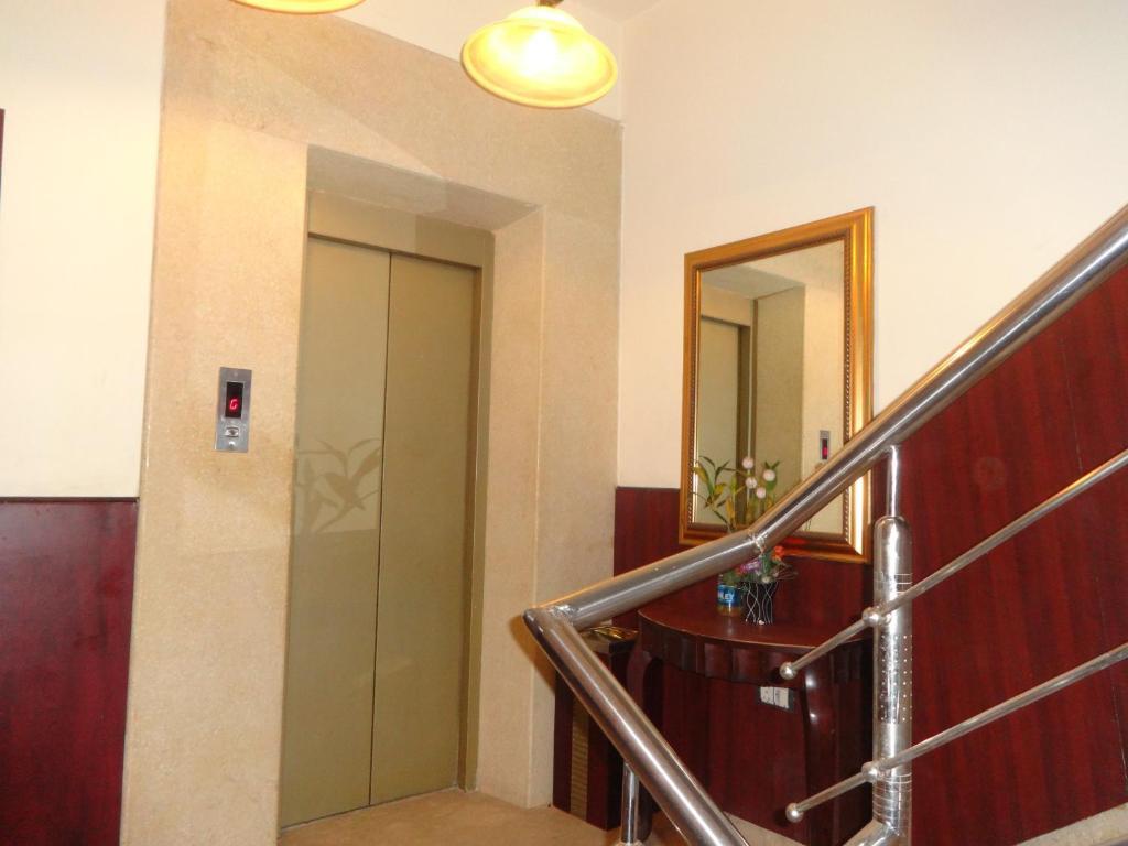 The Picasso Residency - Naraina